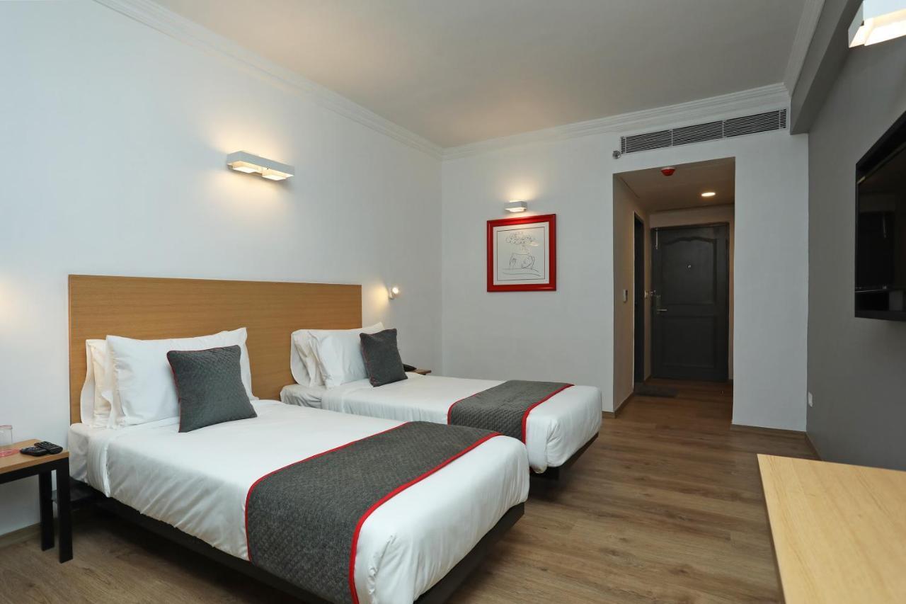 Golden Parkk Hotel Kalküta Dış mekan fotoğraf
