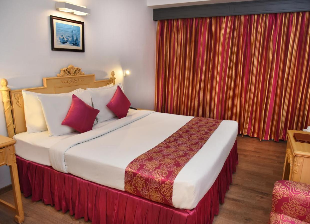 Golden Parkk Hotel Kalküta Dış mekan fotoğraf