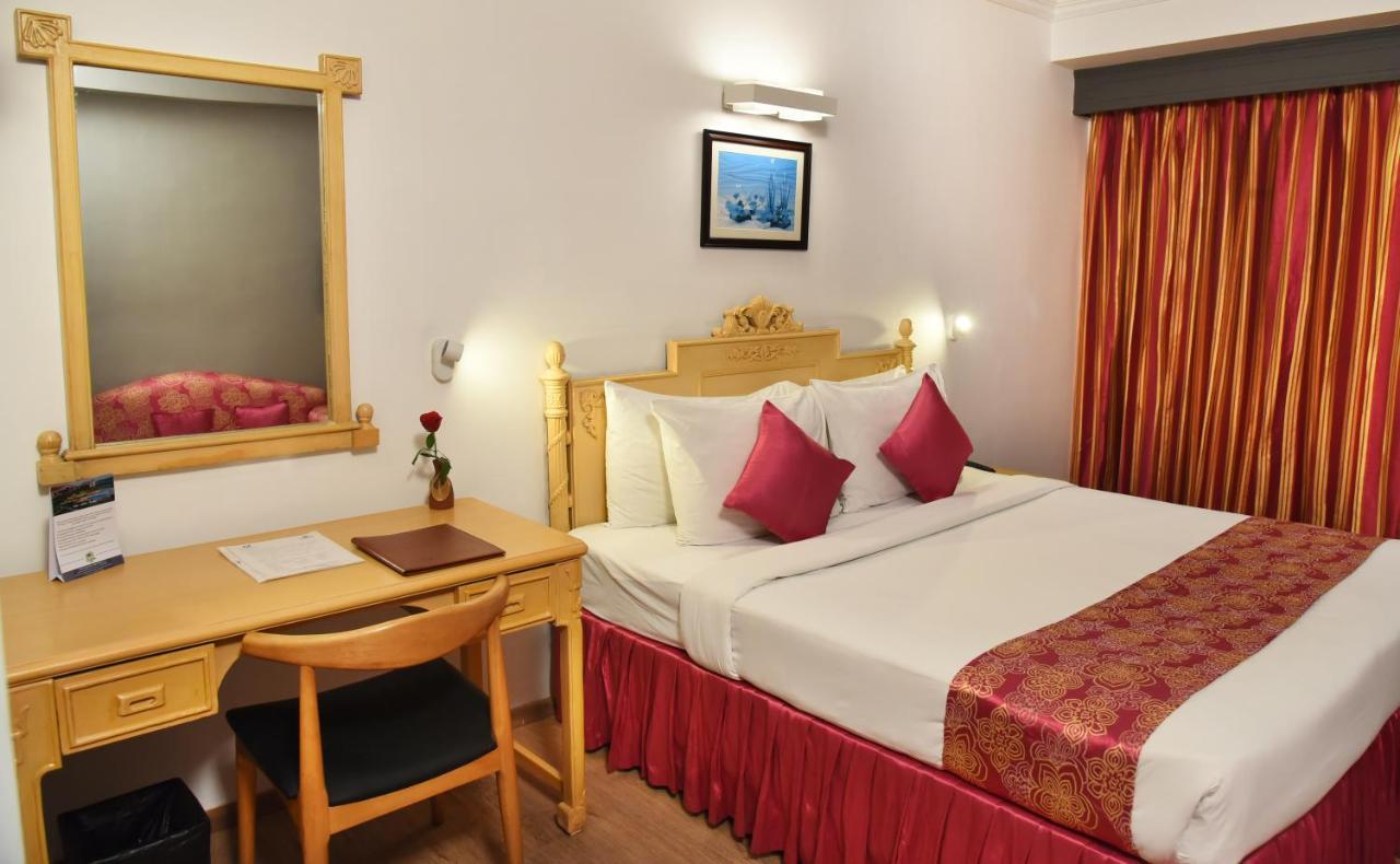 Golden Parkk Hotel Kalküta Dış mekan fotoğraf