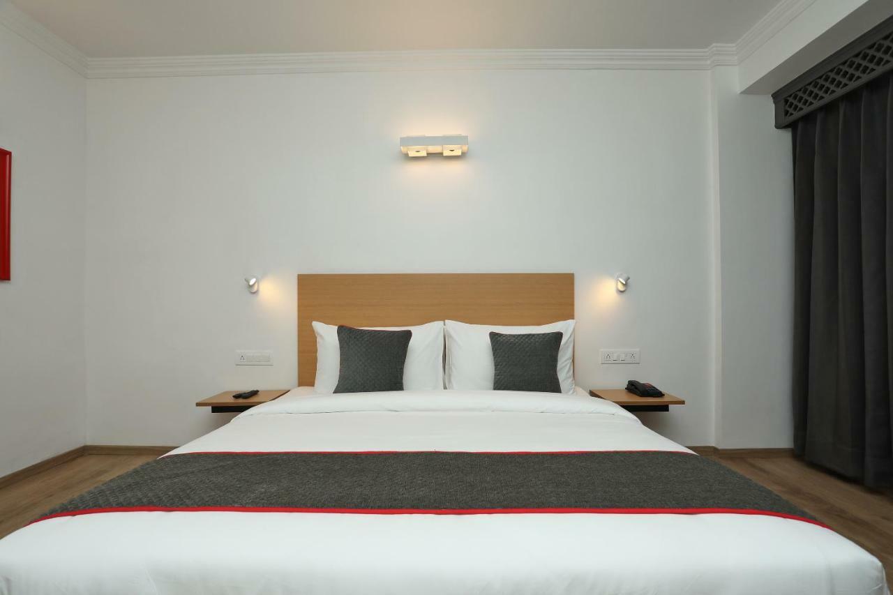 Golden Parkk Hotel Kalküta Dış mekan fotoğraf